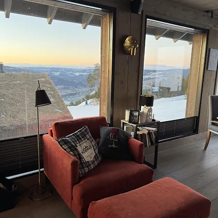 Holiday home Beautiful Ski-in Ski-out At The Of The Mountain In